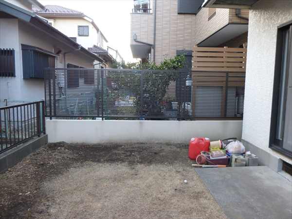神奈川県横浜市金沢区 W邸 3種のハードウッドで仕上げた30㎡ 広々ウッドデッキスペース